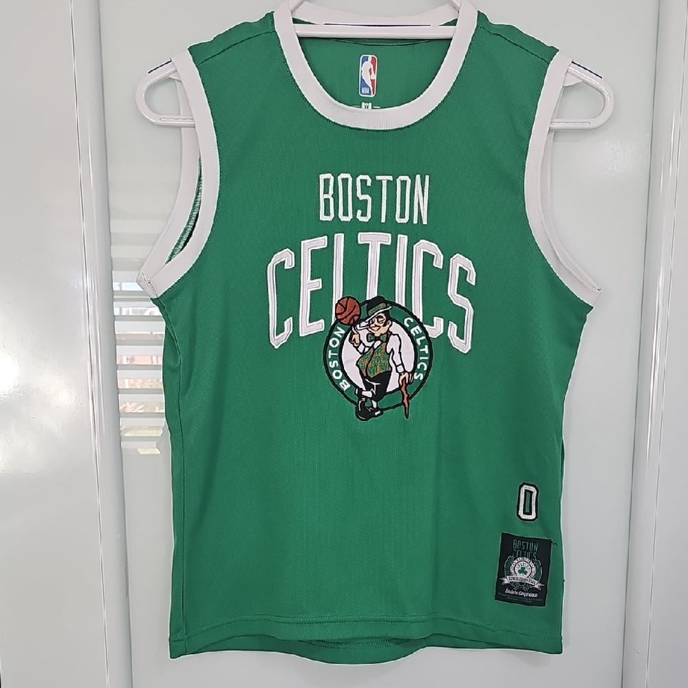 Boston Celtics Jersey Boys NBA Green Size 14-16.